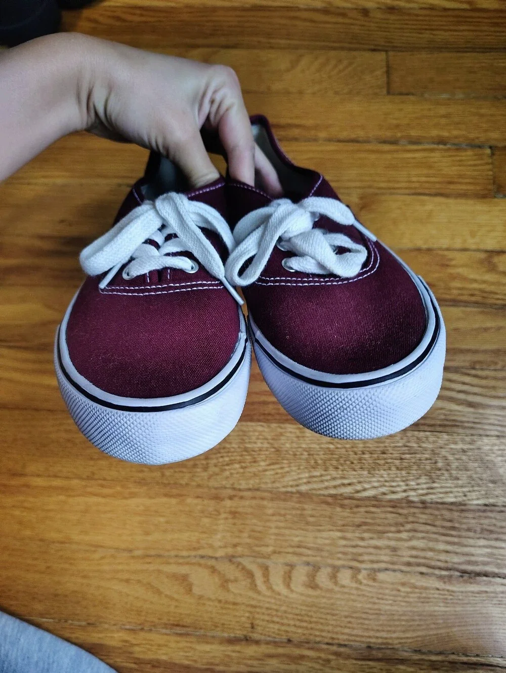 Airwalk Legacee Women’s Low Top Canvas Skate Sneakers Maroon Burgundy Size 7